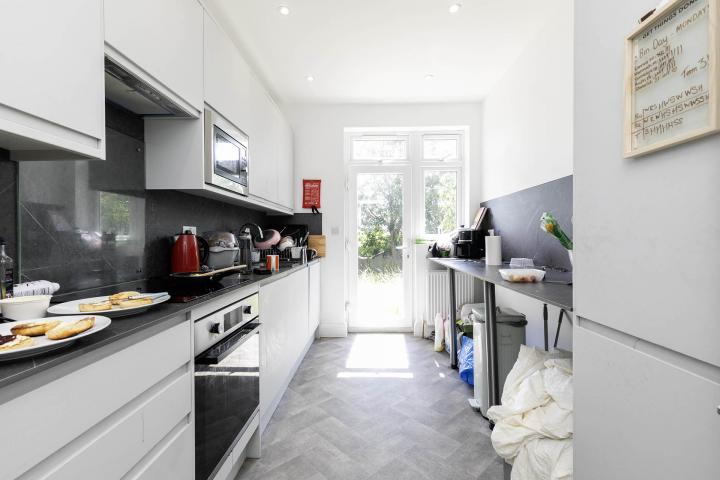 Semi-detached house Dollis Hill Lane, Dollis Hill